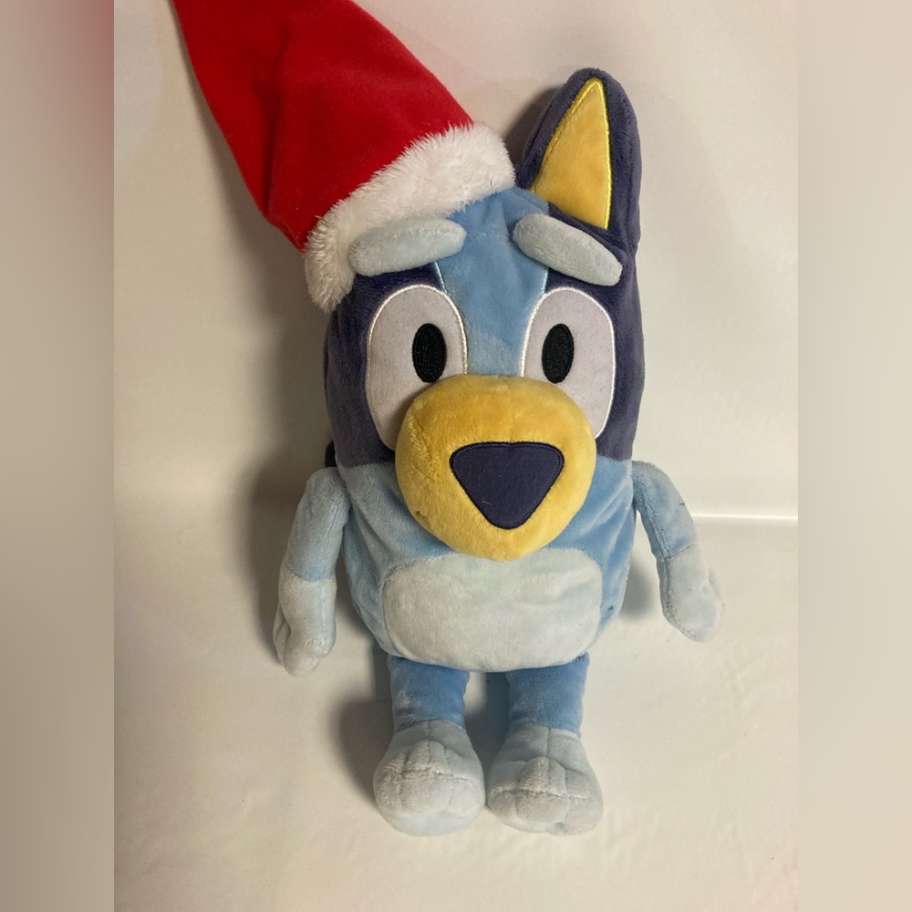 Bluey Blue Dog Santa Hat Christmas Holiday Plush Kohl's Cares 14"